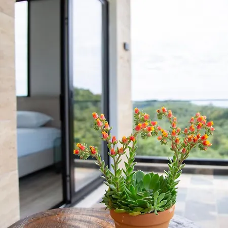 Garden Inn