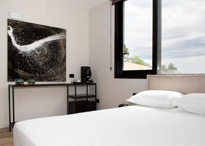 Han/Misafirhane Garden Himarë