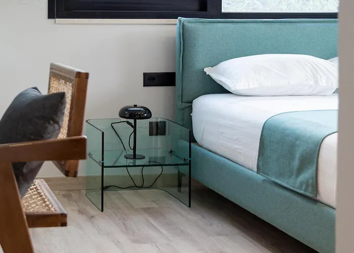 Han/Misafirhane Garden Himarë