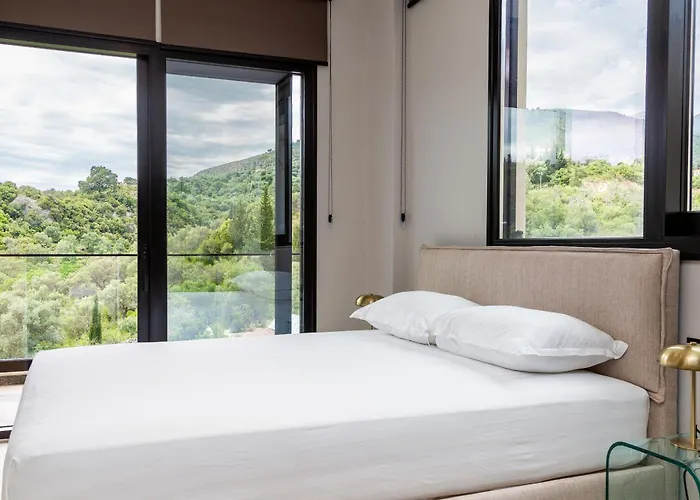 Han/Misafirhane Garden *