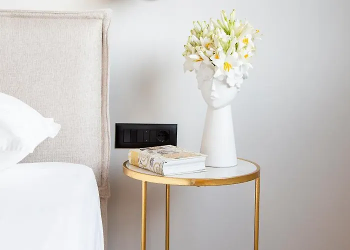 Han/Misafirhane Garden